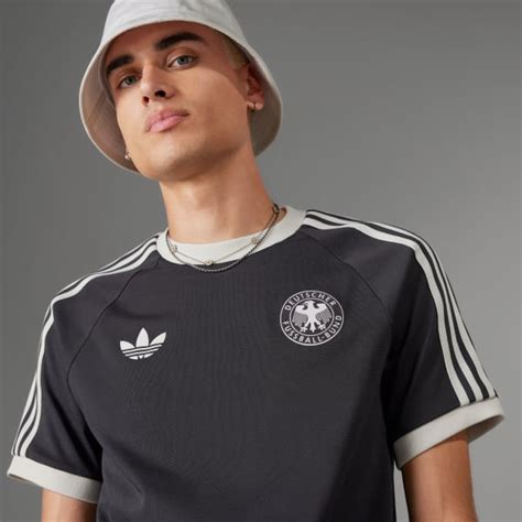 adidas schwarz mit altem logo streifen|Adidas logo deutschland.